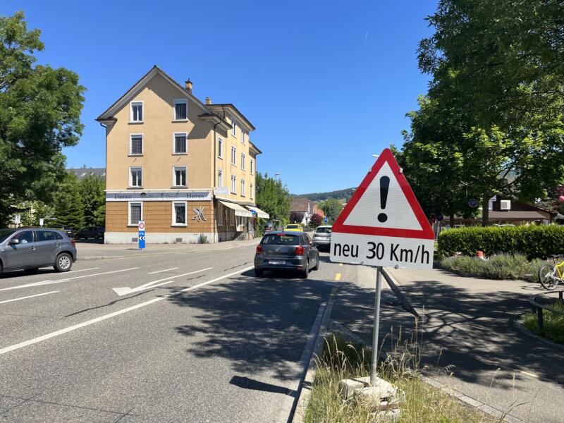 Tempo 30 auf Kantonsstrassenabschnitt – der Kanton Zürich und die Stadt Schlieren haben eine fünfmonatige Versuchsphase gestartet