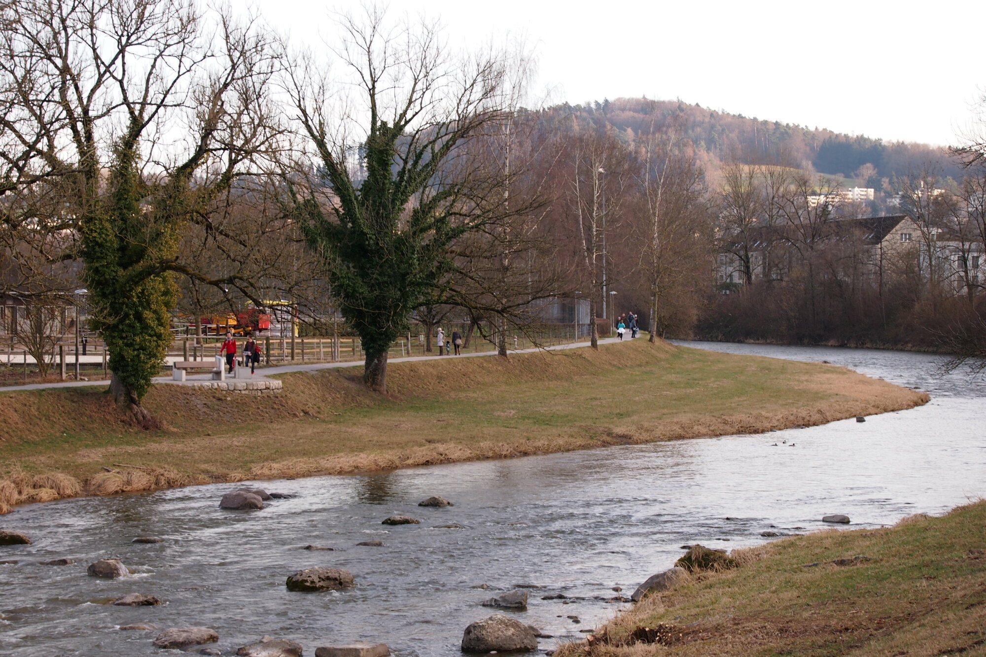 Förderung der Landschafts- und Erholungsqualität: Adliswil, Sihl. Foto: © Roger Strebel, RZU