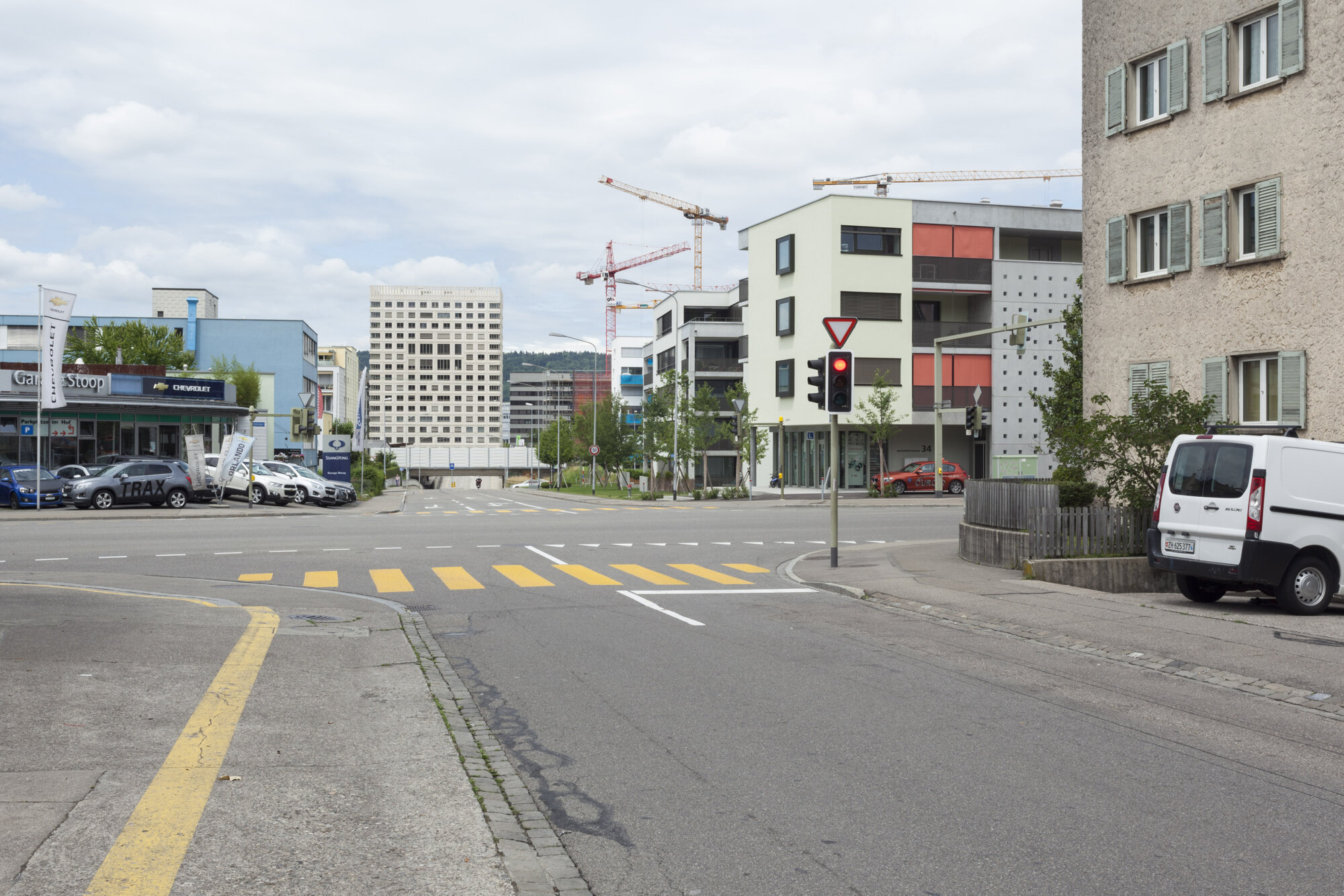 Kreuzung Nassackerstrasse Badenerstrasse, Blick nach Norden, 2013. Foto: © Meret Wandeler et al.